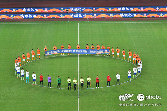 土媒：穆帅致电C罗，询问他是否有意来费内巴切